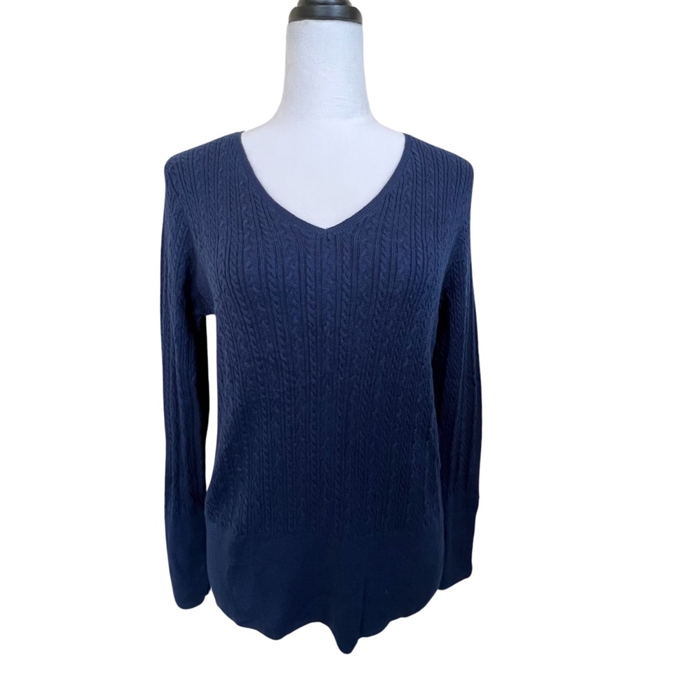 Dressbarn v-neck cable knit sweater, navy blue